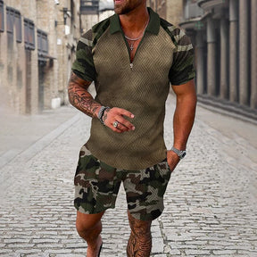 Kombiteil aus Poloshirt und Shorts mit Camouflage-Muster