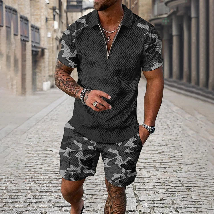 Kombiteil aus Poloshirt und Shorts mit Camouflage-Muster