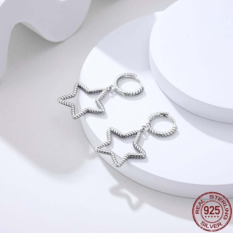 Onnat Hollowed Star Earring - 925 Silver