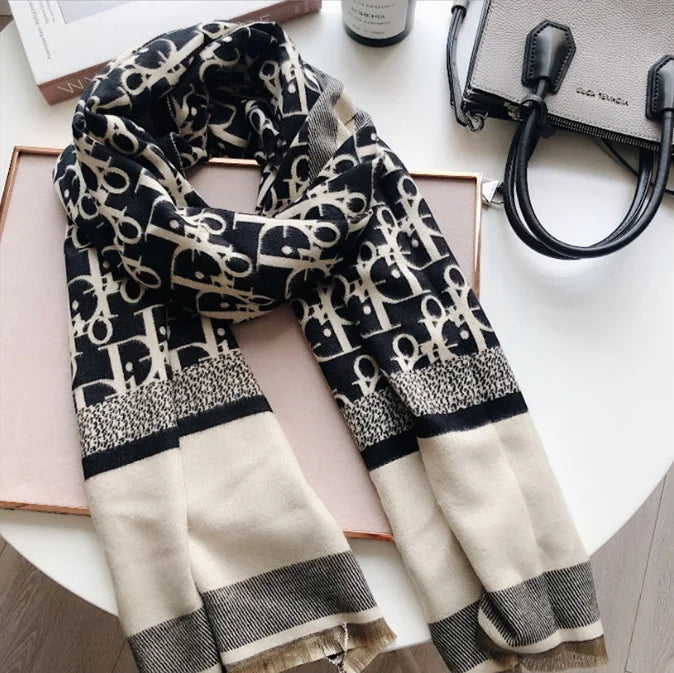 NordicBloom™ – Luxe Winter Blanket Scarf