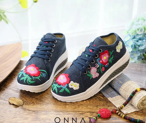 Florinda Sneakers - Embroidered With Flowers And Laces Shoes