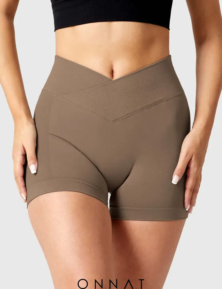 Onnat 3.6”Amplify V-Waistband Shorts Brown / Xs