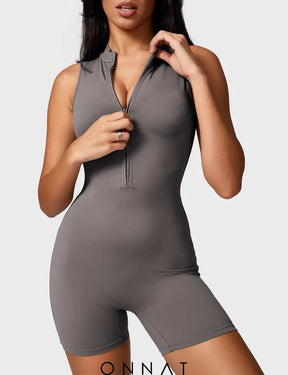 Onnat Belle Sleeveless Zipper Romper Jumpsuits