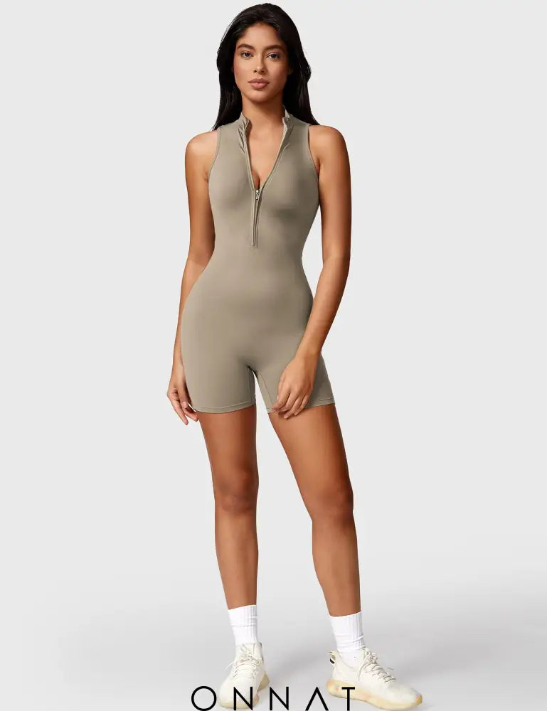 Onnat Belle Sleeveless Zipper Romper Jumpsuits