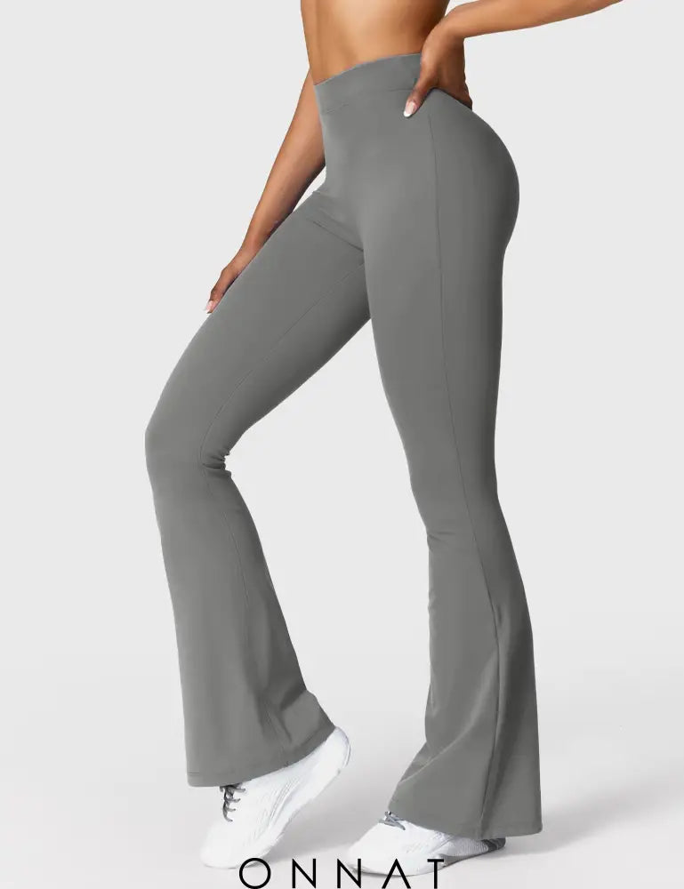 Onnat Daze V-Back Flare Leggings