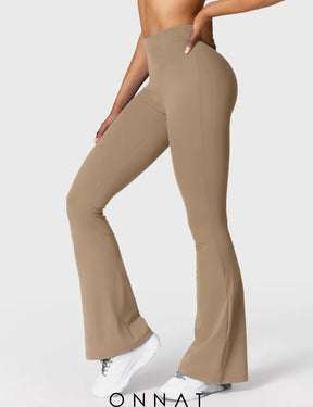 Onnat Daze V-Back Flare Leggings