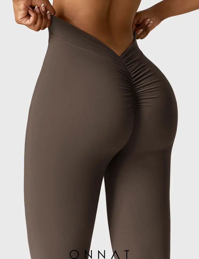 Onnat Daze V-Back Flare Leggings