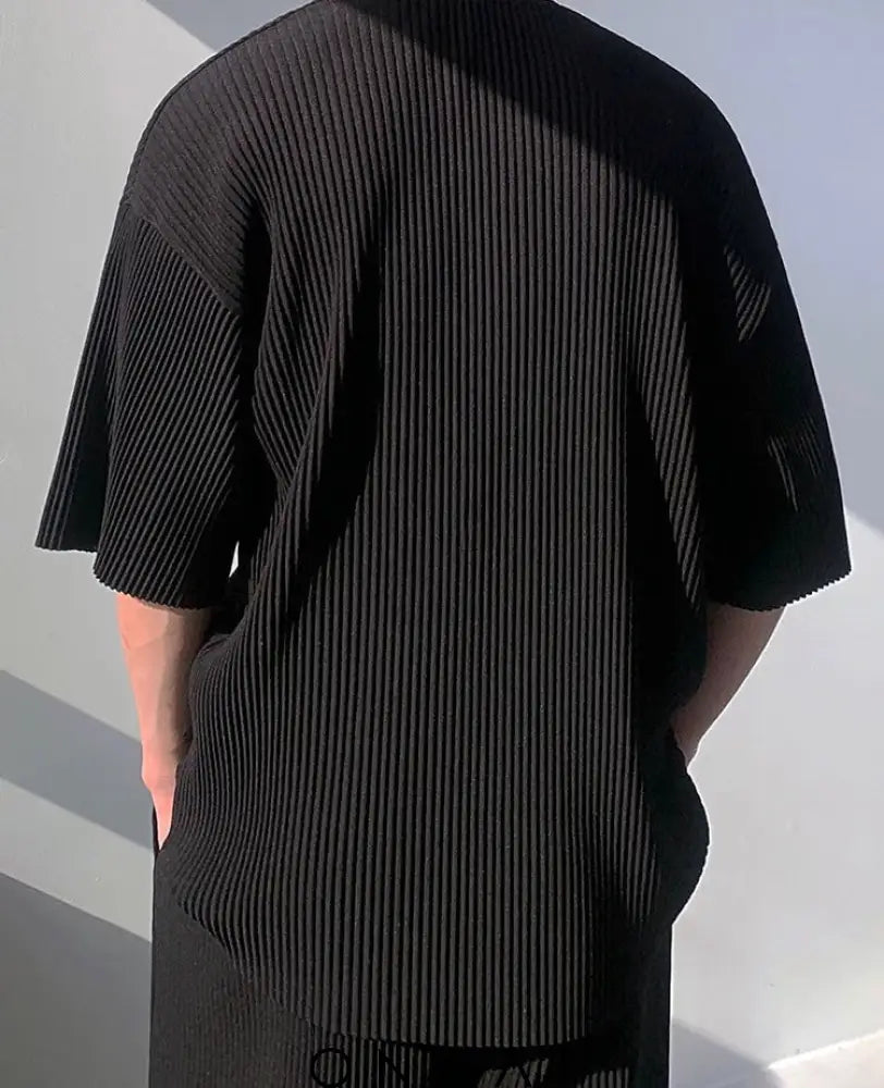 Onnat Oversize Pleated Shirt Menswear