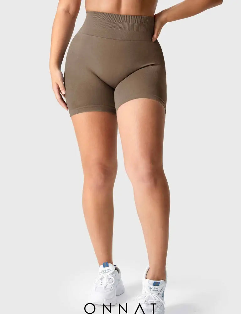 Onnat Scrunch Seamless Shorts