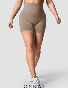 Onnat Smile Contour Seamless Shorts