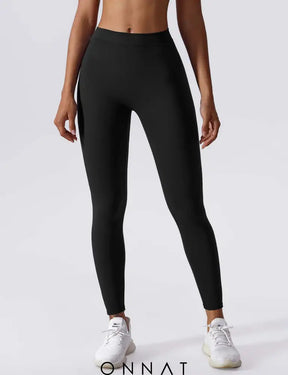 Onnat V-Back Ruched Leggings