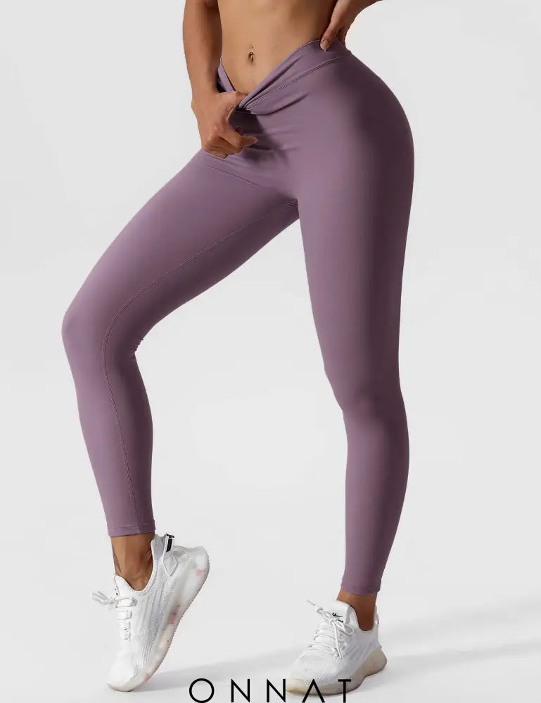 Onnat V-Back Ruched Leggings