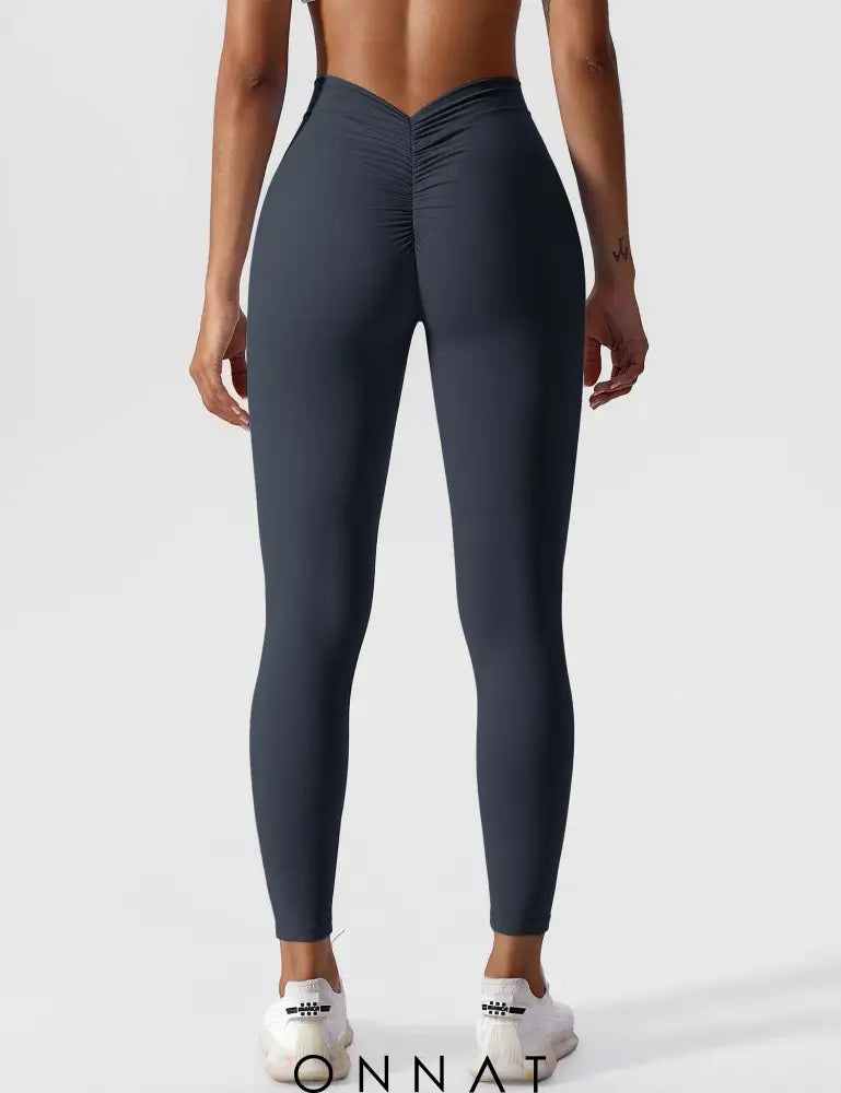 Onnat V-Back Ruched Leggings