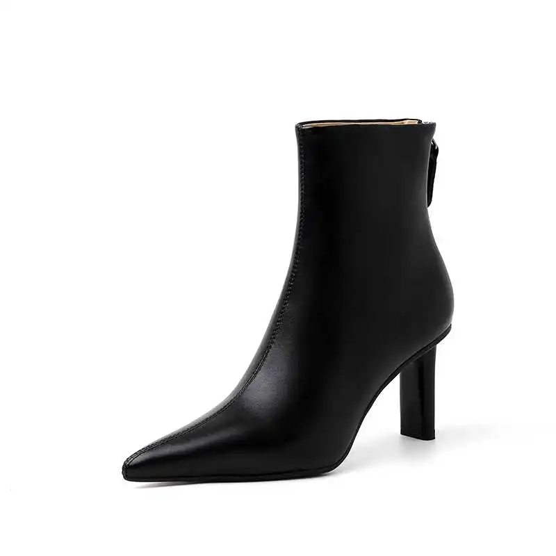 Stylish Juliet boots